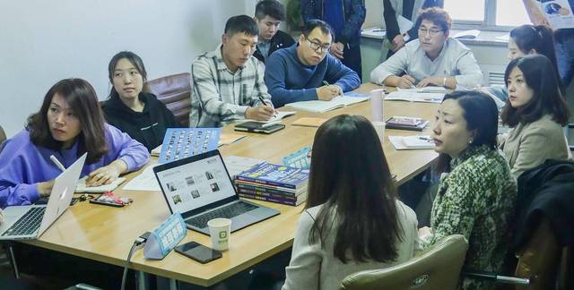 长江商学院金融MBA(FMBA)项目姚强老师到都学课堂做项目介绍培训
