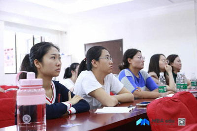 职场制胜之道 完美MBA求学之旅 --北建大特邀李发进先生作新生培训讲座